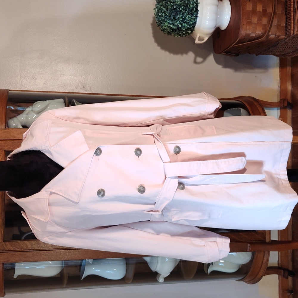 Relativity trench coat with belt